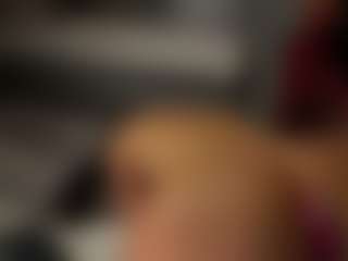 Live cam show with ivyxbelle - Deepthroat on StripNow