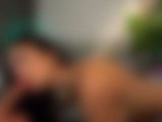 Live cam show with ivyxbelle - Spy Petite on Camming Site