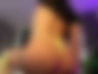 Live cam show with ivyxbelle - Amateur on chickslive.net