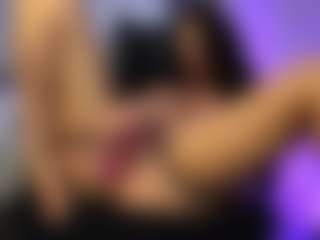 Live cam show with ivyxbelle - Amateur Brown Hair on chickslive.net