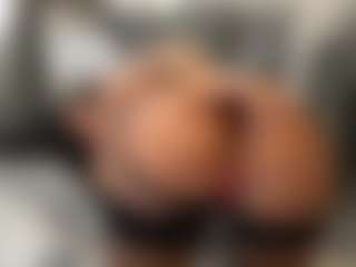 ivyxbelle's Live Sex Cam Show