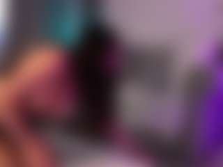 Live cam show with ivyxbelle - Flashing on madthumbs