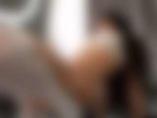 Live cam show with ivyxbelle - Lush Brown Hair on xblisslive.com