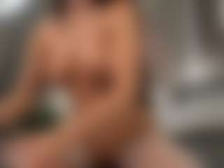 ivyxbelle's Live Sex Cam Show