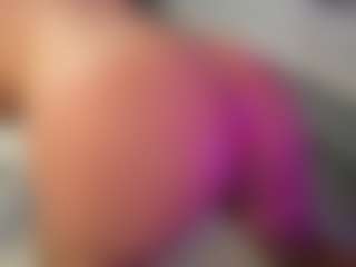 ivyxbelle's Live Sex Cam Show