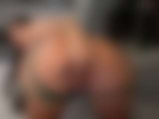 ivyxbelle's Live Sex Cam Show