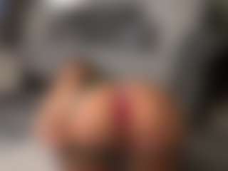 ivyxbelle's Live Sex Cam Show