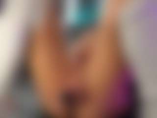 ivyxbelle's Live Sex Cam Show