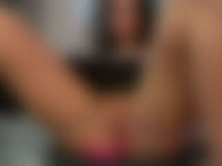 Live cam show with ivyxbelle - Shaved Pussy Latina on Camsoda