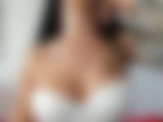 Kinky-Jessyy MILF webcam performer live streaming