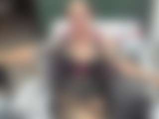 Kristacams's Live Sex Cam Show