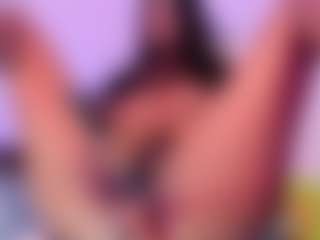 Live cam show with KrystinMiller - Middle Aged on Milfs Live