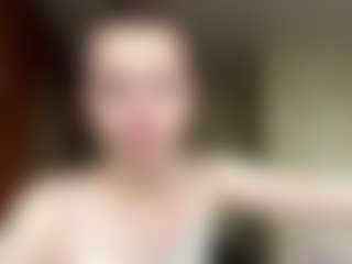 Live cam show with Nelly - Striptease Young Adult on livesuperchat.net