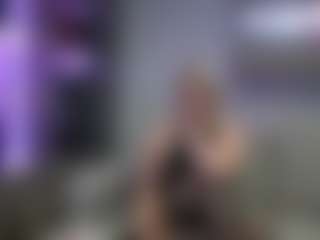 Live cam show with Nora-Noxx - Middle Aged on Uber Horny