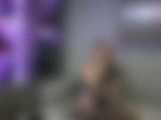 Live cam show with Nora-Noxx - Middle Aged on Camsoda