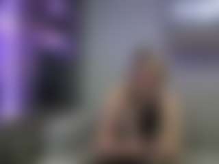 Live cam show with Nora-Noxx - Blonde Hair MILF on SxyPornLive