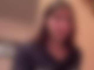 Live cam show with Thea - Skinny on StripNow