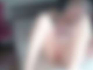 Live cam show with ScallyMilana - Fingering on Hubzter Live