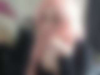 Live cam show with ScallyMilana - Blondie on Dare Cams