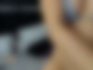 tiiana-moon's Live Sex Cam Show