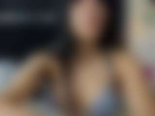 tiiana-moon's Live Sex Cam Show