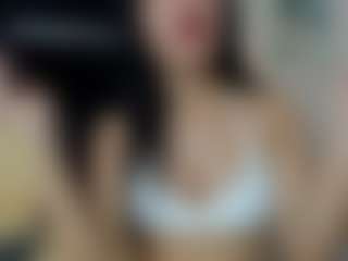 tiiana-moon's Live Sex Cam Show