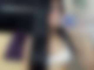 tiiana-moon's Live Sex Cam Show