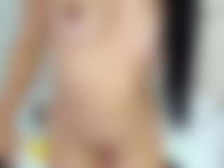 tiiana-moon's Live Sex Cam Show