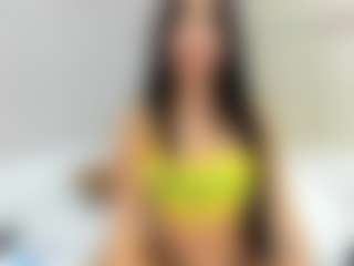 tiiana-moon's Live Sex Cam Show