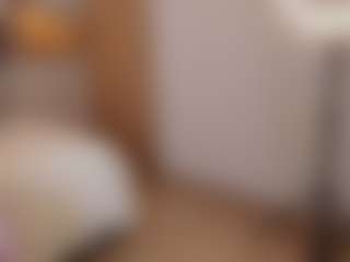 Live cam show with Miamonrroe1 - New Anal on livesuperchat.net
