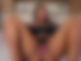 Miamonrroe1's Live Sex Cam Show
