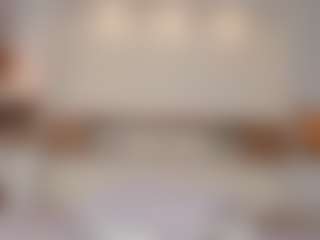 Live cam show with Miamonrroe1 - Spank on Dolls Live