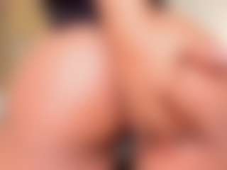 Miamonrroe1's Live Sex Cam Show