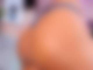 Live cam show with Miamonrroe1 - Pov on Camsoda