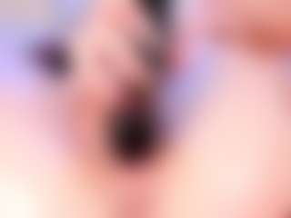Live cam show with roxieblake - Green Eyes on Uber Horny