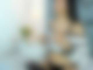 Live cam show with CarolinaSantana - Petite Teen (18+) on AdultVida.com