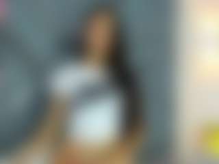 Live cam show with CarolinaSantana - Brown Hair on CamSodaAdn