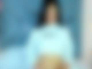 Live cam show with CarolinaSantana - Brown Hair on Cam Slut