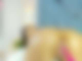 Live cam show with CarolinaSantana - Amateur Curvy on CamSodaAdn
