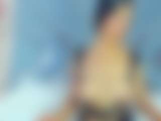Live cam show with CarolinaSantana - Athletic on CamClone
