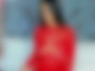 Live cam show with CarolinaSantana - Petite on TeamSkeetLive