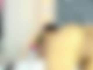 Live cam show with CarolinaSantana - Athletic BBW on WildCum