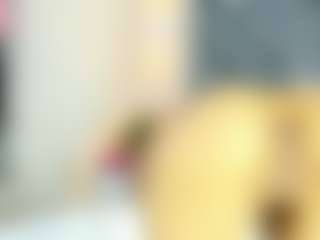 Live cam show with CarolinaSantana - Oil on WildCum