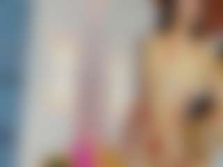 Live cam show with CarolinaSantana - Brown Hair Toys on Soda Cam