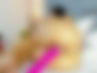 Live cam show with CarolinaSantana - Bedroom Big Tits on Uber Horny