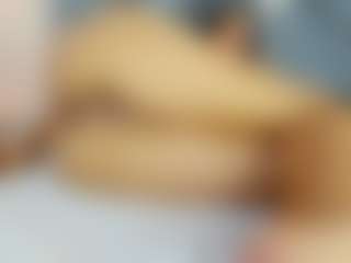 Live cam show with CarolinaSantana - Athletic Amateur on StripNow