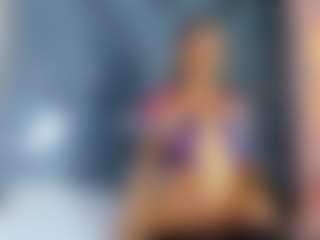 Live cam show with CarolinaSantana - Athletic on Mixed Magazine Live