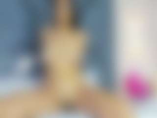 Live cam show with CarolinaSantana - Lovense on Camsoda