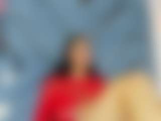 Spettacolo in cam dal vivo con CarolinaSantana - College Brown Hair su Camsoda