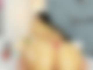 Live cam show with CarolinaSantana - Small Tits on Camsoda